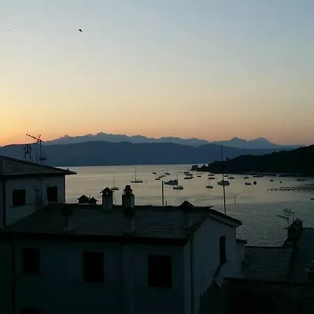 In San Lorenzo Semesterbostad Porto Venere